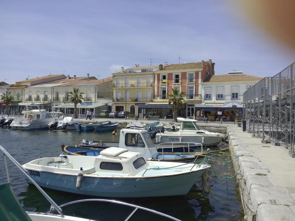 Chambres D'Hotes La Maison Sur Le Port 梅兹 外观 照片